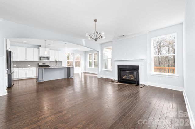 728 Lakeview Drive 109, Mcadenville, NC 28101