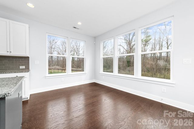 728 Lakeview Drive 109, Mcadenville, NC 28101