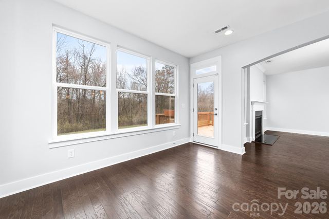 728 Lakeview Drive 109, Mcadenville, NC 28101