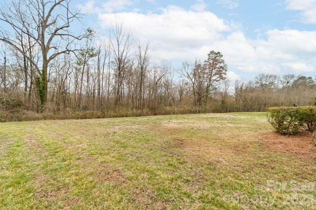 728 Lakeview Drive 109, Mcadenville, NC 28101