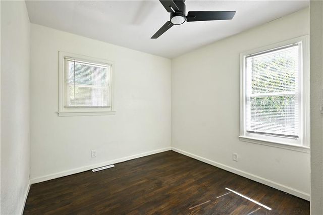 13301 10th Street, Grandview, MO 64030
