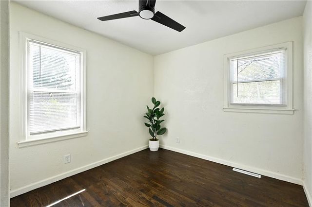 13301 10th Street, Grandview, MO 64030