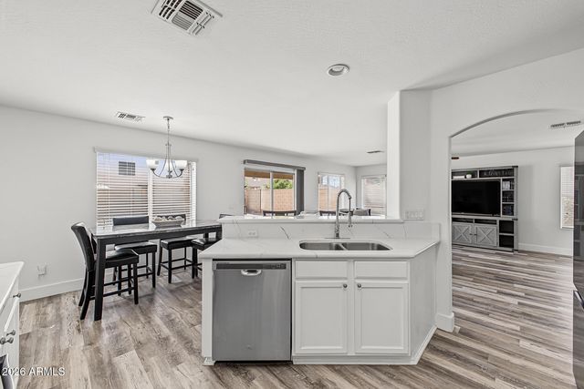 1061 E PONCHO Lane, San Tan Valley, AZ 85143