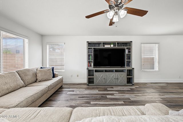 1061 E PONCHO Lane, San Tan Valley, AZ 85143