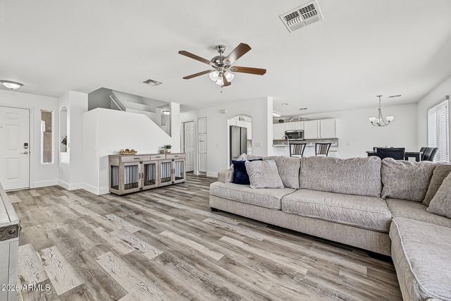 1061 E PONCHO Lane, San Tan Valley, AZ 85143