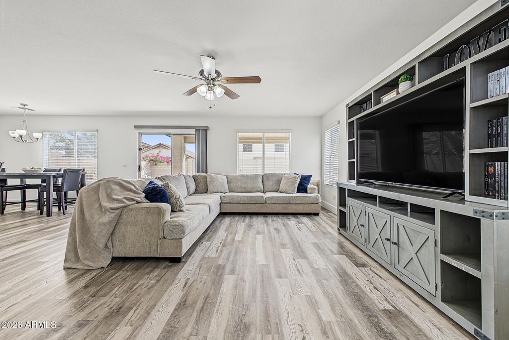 1061 E PONCHO Lane, San Tan Valley, AZ 85143 — photo 3