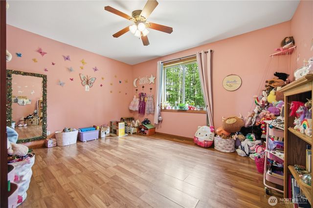2139 H St Road, Blaine, WA 98230