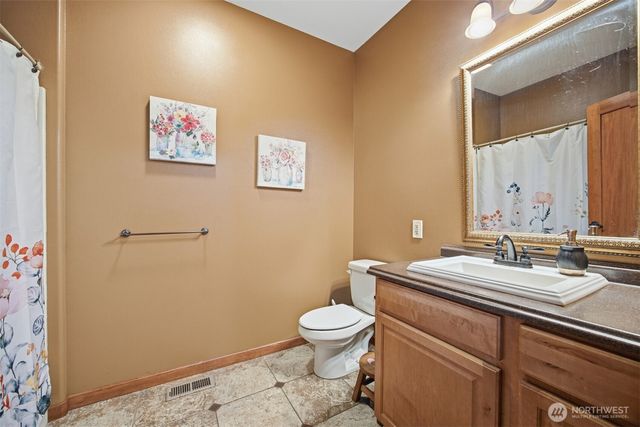 2139 H St Road, Blaine, WA 98230