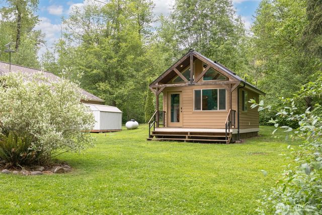 2139 H St Road, Blaine, WA 98230