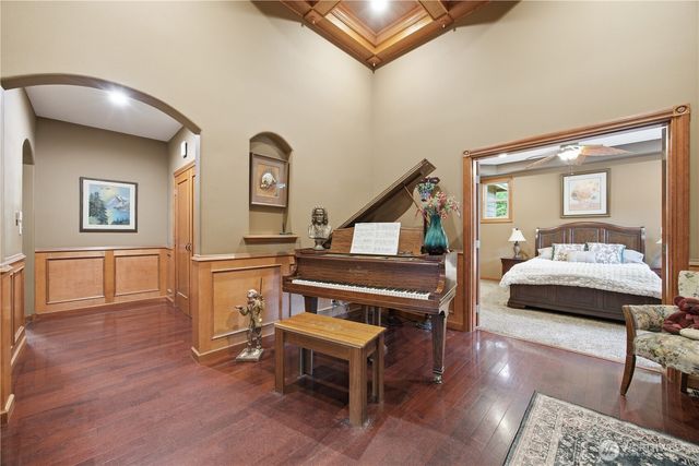 2139 H St Road, Blaine, WA 98230