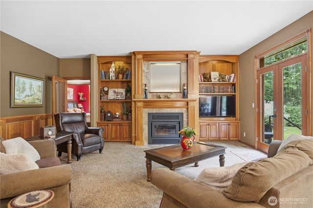 2139 H St Road, Blaine, WA 98230
