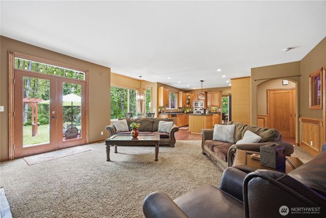 2139 H St Road, Blaine, WA 98230