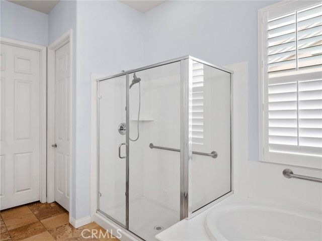 10249 Lakeshore, Apple Valley, CA 92308