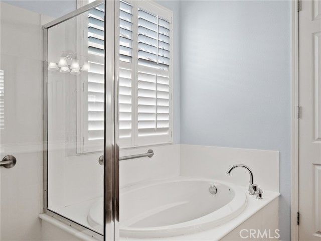 10249 Lakeshore, Apple Valley, CA 92308