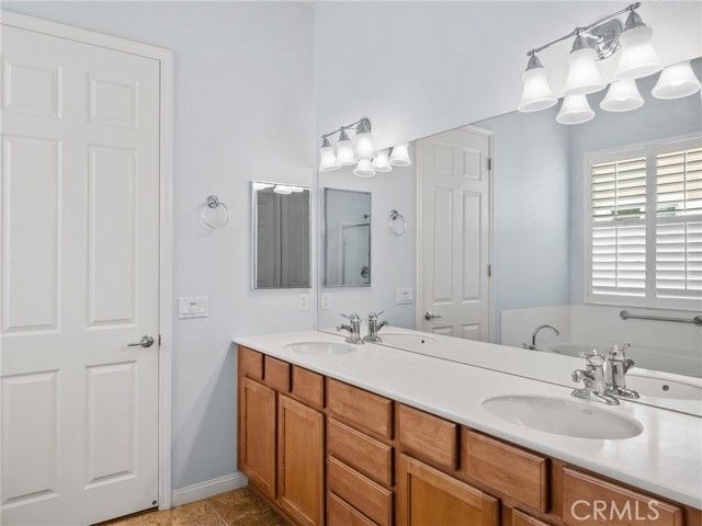 10249 Lakeshore, Apple Valley, CA 92308