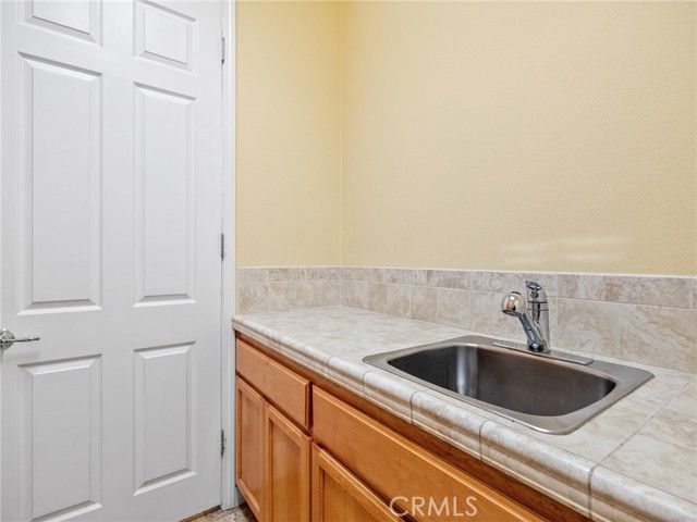 10249 Lakeshore, Apple Valley, CA 92308