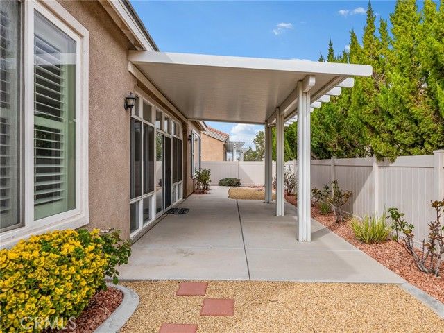 10249 Lakeshore, Apple Valley, CA 92308