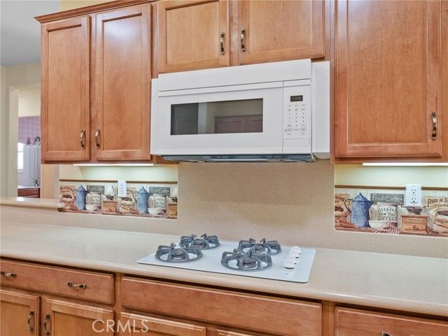 10249 Lakeshore, Apple Valley, CA 92308