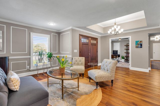 7424 Meadow Oaks Drive, Dallas, TX 75230