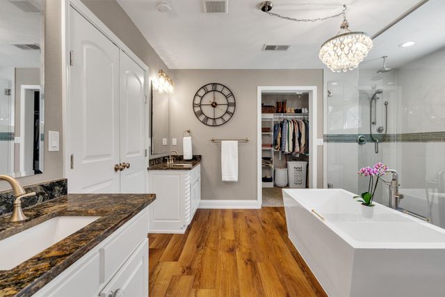 7424 Meadow Oaks Drive, Dallas, TX 75230