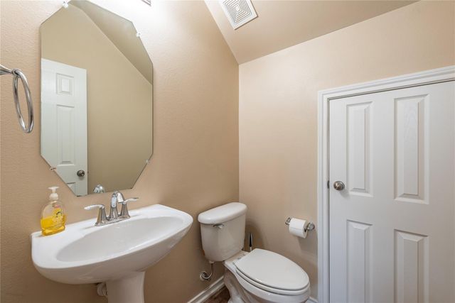 6317 Stoney Creek Drive, Pasadena, TX 77503