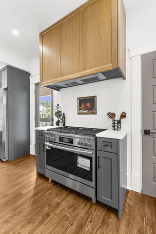 1135 King Street, Charleston, SC 29403