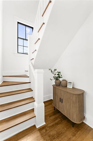 1135 King Street, Charleston, SC 29403