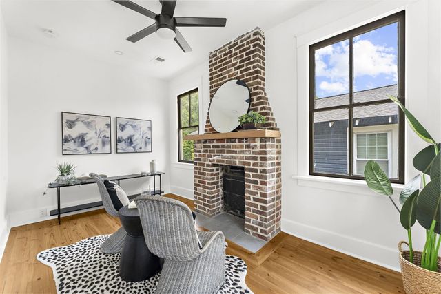 1135 King Street, Charleston, SC 29403