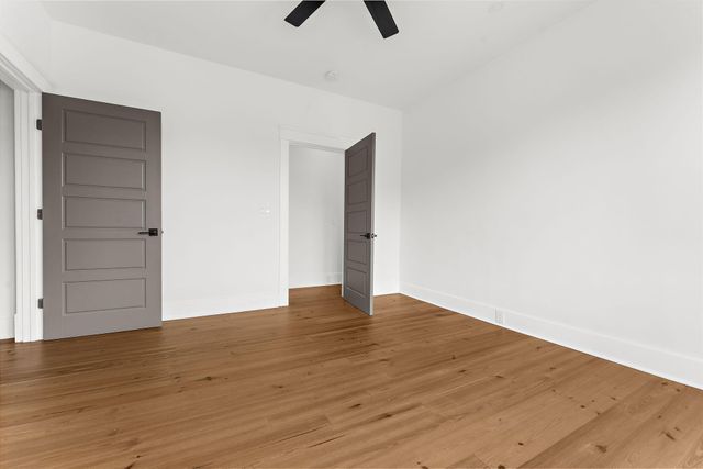 1135 King Street, Charleston, SC 29403