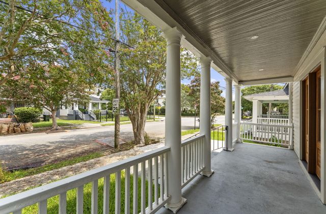 1135 King Street, Charleston, SC 29403