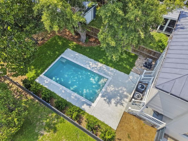 1135 King Street, Charleston, SC 29403