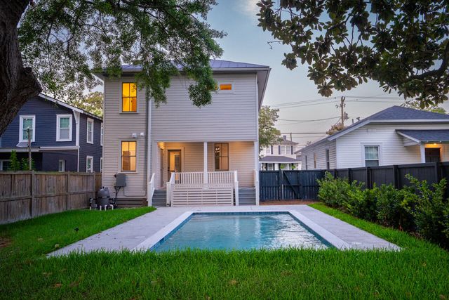 1135 King Street, Charleston, SC 29403