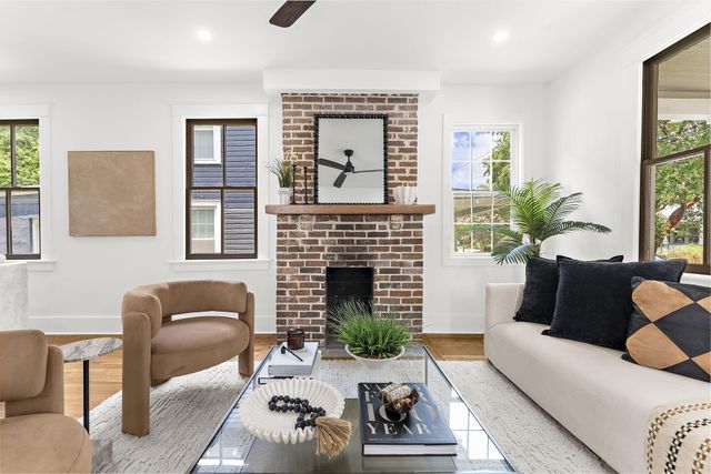 1135 King Street, Charleston, SC 29403