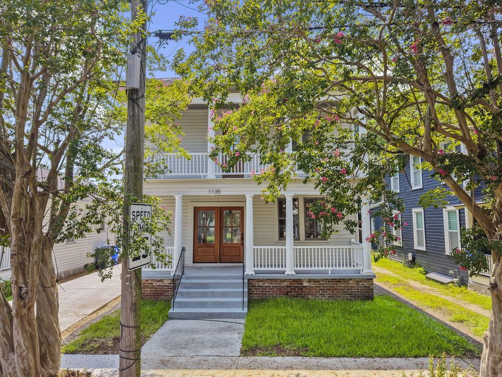 1135 King Street, Charleston, SC 29403