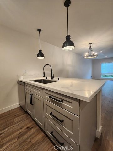 120 S Francisca Avenue 18, Redondo Beach, CA 90277