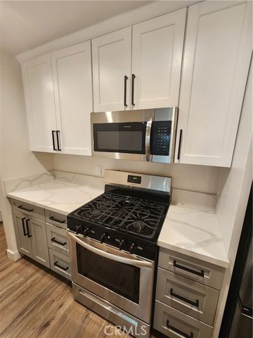 120 S Francisca Avenue 18, Redondo Beach, CA 90277