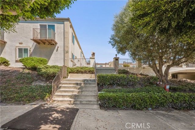 120 S Francisca Avenue 18, Redondo Beach, CA 90277