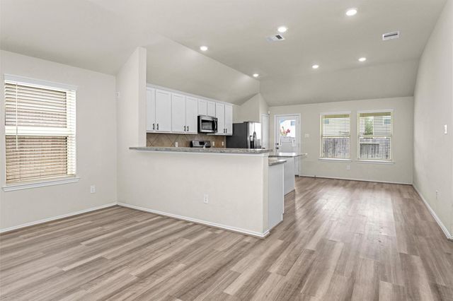 429 Branch Oak Court, La Marque, TX 77568