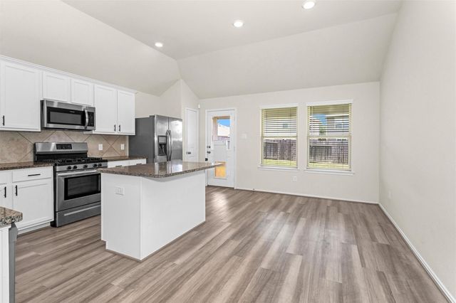 429 Branch Oak Court, La Marque, TX 77568