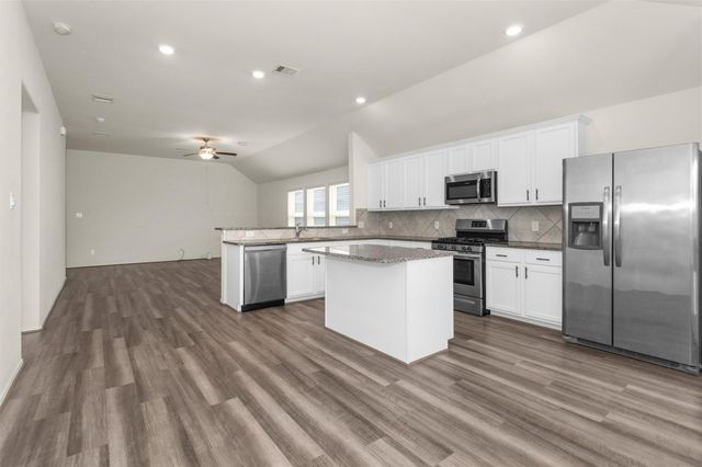 429 Branch Oak Court, La Marque, TX 77568