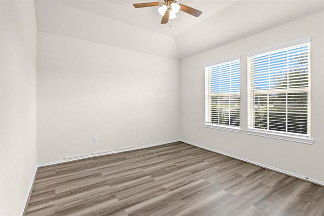 429 Branch Oak Court, La Marque, TX 77568