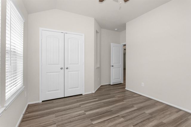 429 Branch Oak Court, La Marque, TX 77568