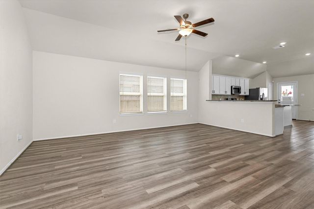 429 Branch Oak Court, La Marque, TX 77568
