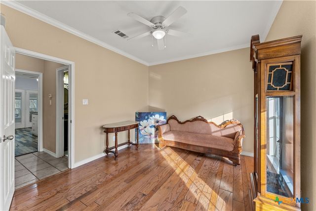 1060 Great Oaks Drive, Salado, TX 76571