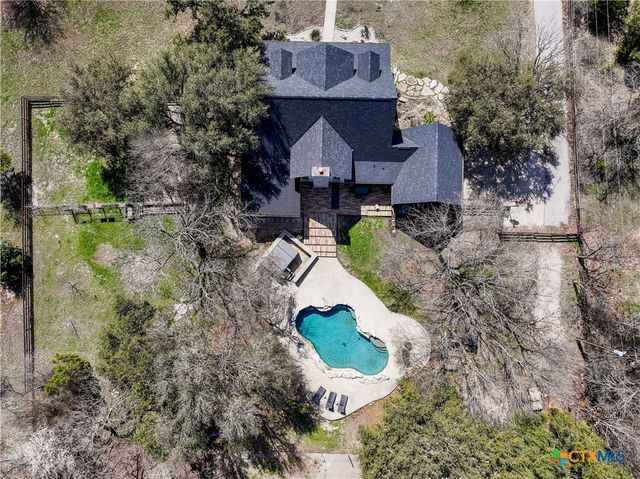 1060 Great Oaks Drive, Salado, TX 76571