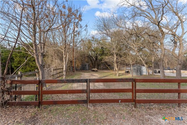 1060 Great Oaks Drive, Salado, TX 76571