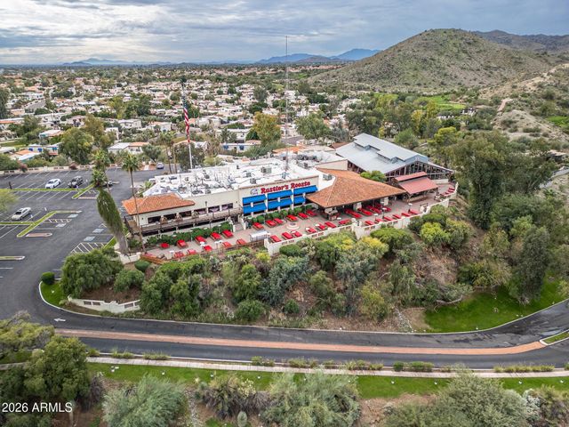 4717 E WINSTON Drive, Phoenix, AZ 85044