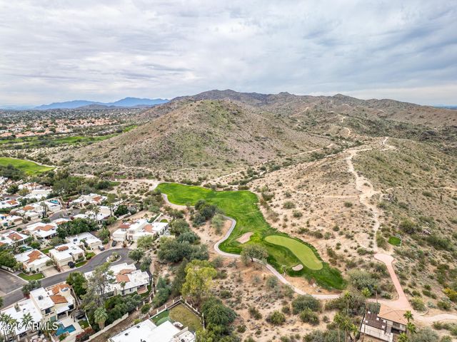 4717 E WINSTON Drive, Phoenix, AZ 85044