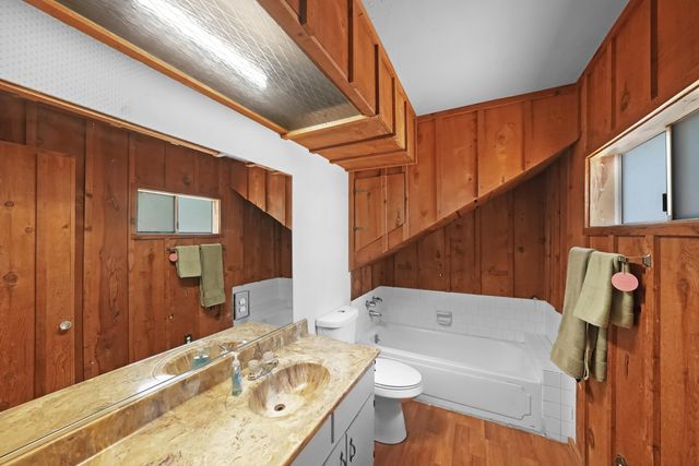 13400 Ave 352, Visalia, CA 93292