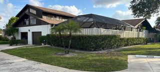 9704 N Boca Gardens Circle B, Boca Raton, FL 33496